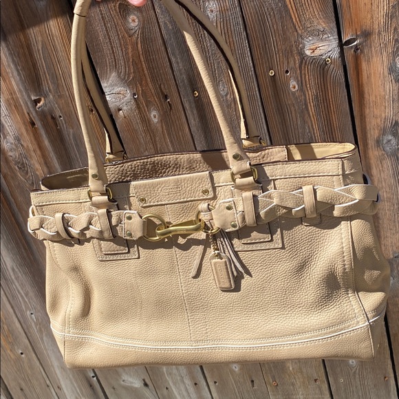 Coach Hampton Shoulder Bag - Picture 10 of 11